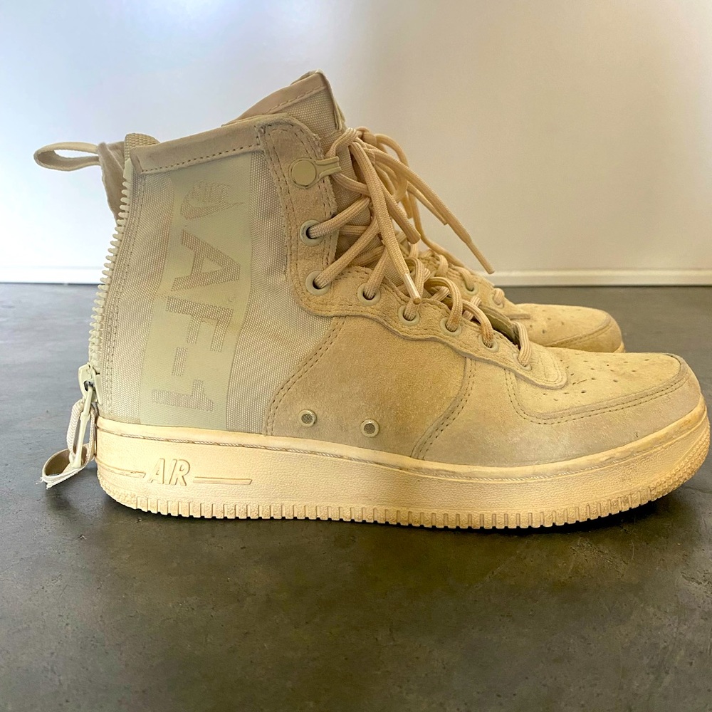 Nike Air platform AF-1, beige